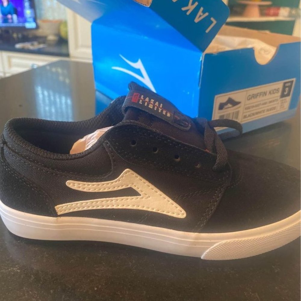 Brand New Lakai Griffin Skate Shoes
